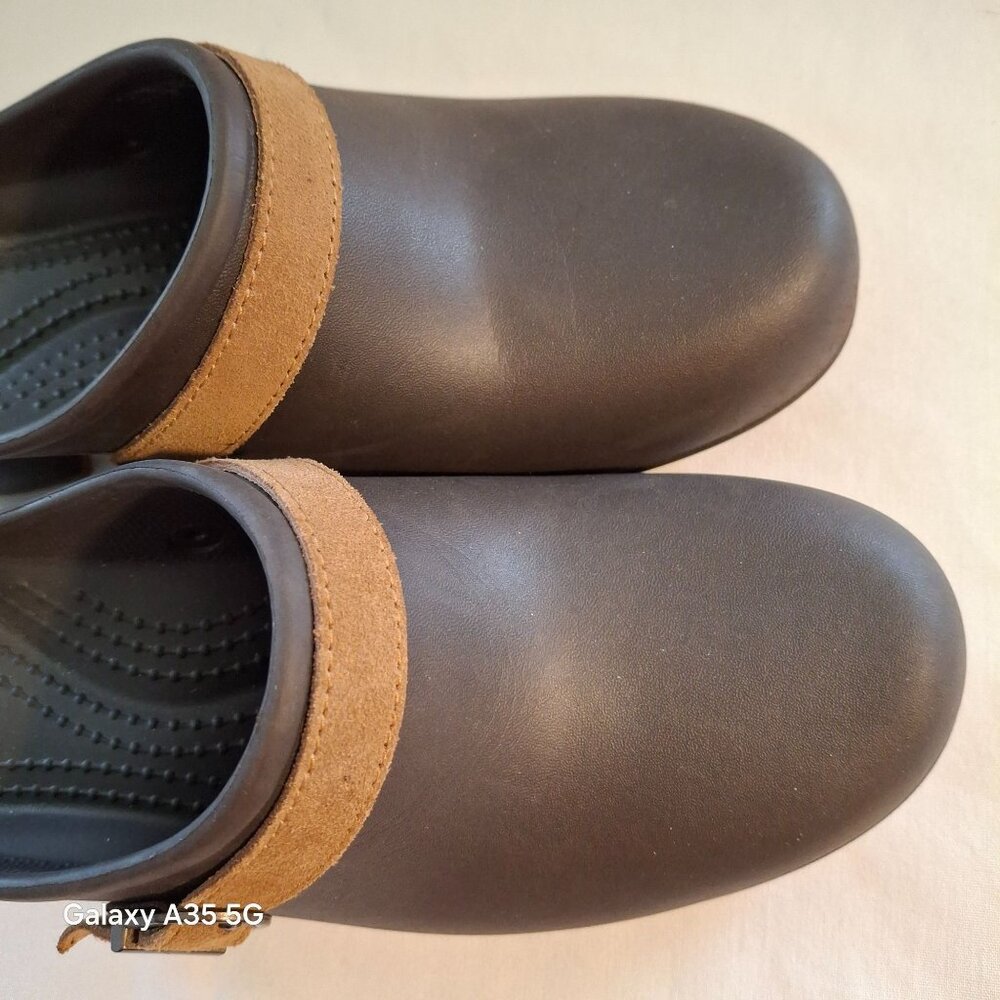 CROCS Brown and Tan Women's Clog Mules - Picture 3 of 8
